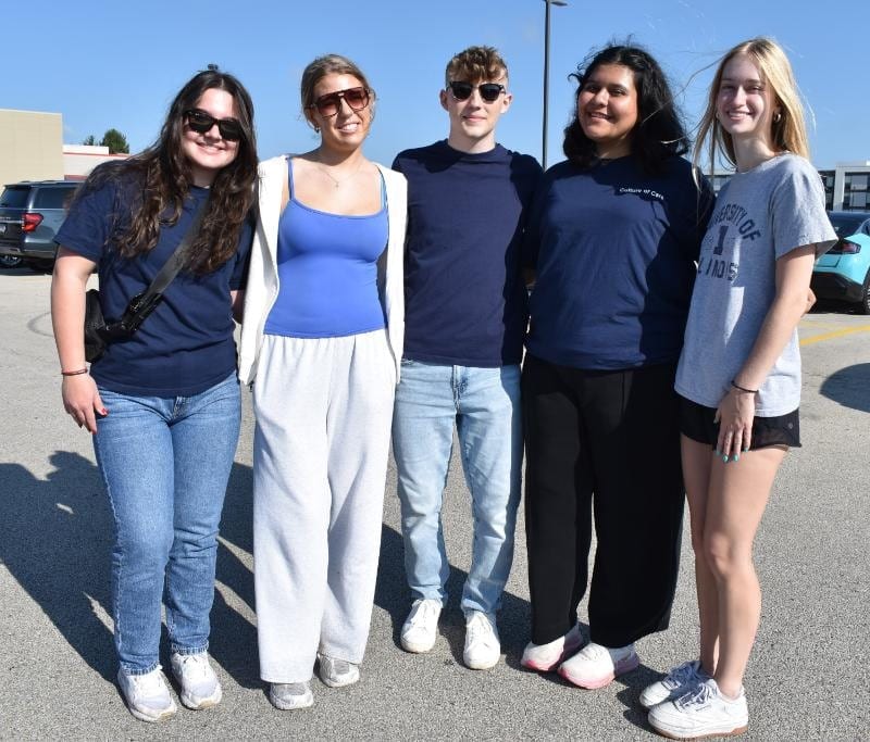 CVLA volunteers working together